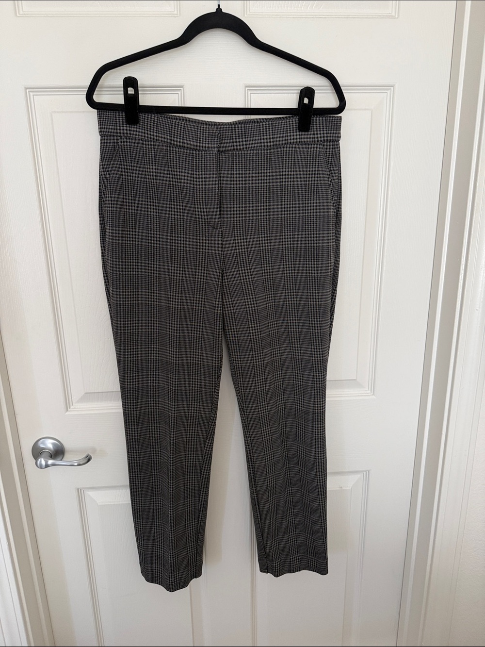 Banana Republic Women’s Gray and Black Plaid Cropped Stretch Ankle Pants